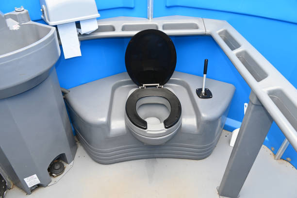Best Portable restroom trailer rental  in Silver Lake, NC